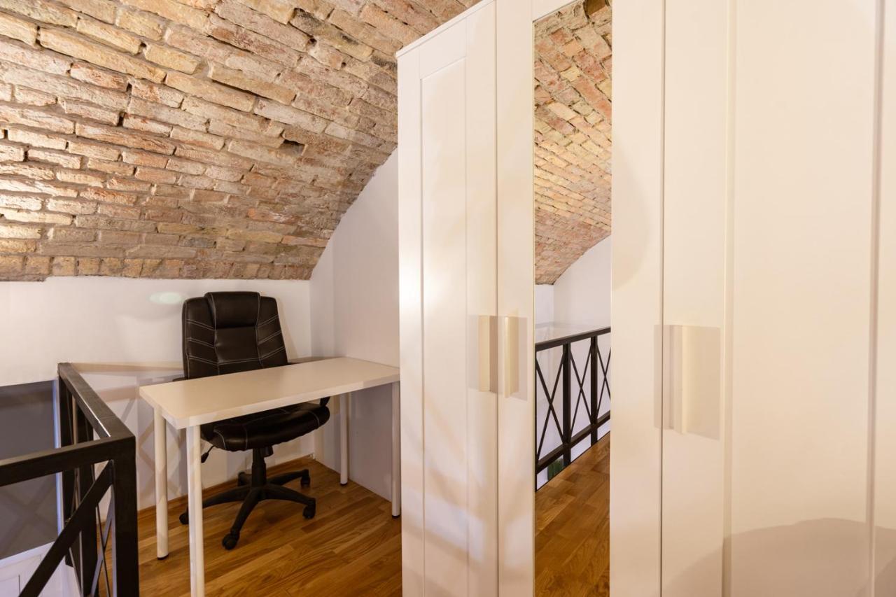 Modern Stylish Apartment @ Superb Central Location Budapest Exterior foto